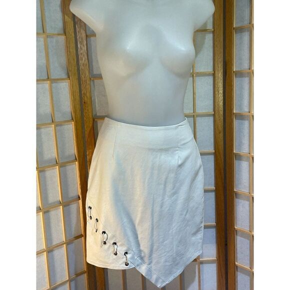 TOBIâSPâVeganâLeather AsymmetricalâSkirt - Picture 12 of 12